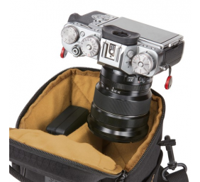 Case Logic Viso DSLR/Mirrorless camera case CVCS-101 Shoulder bag, Black, EVA base, Water-resistant